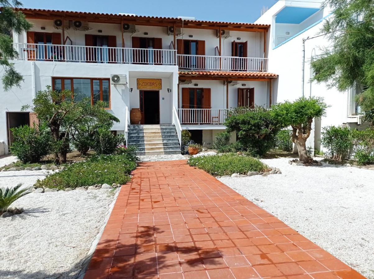 Zorbas Hotel Sougia Exterior photo